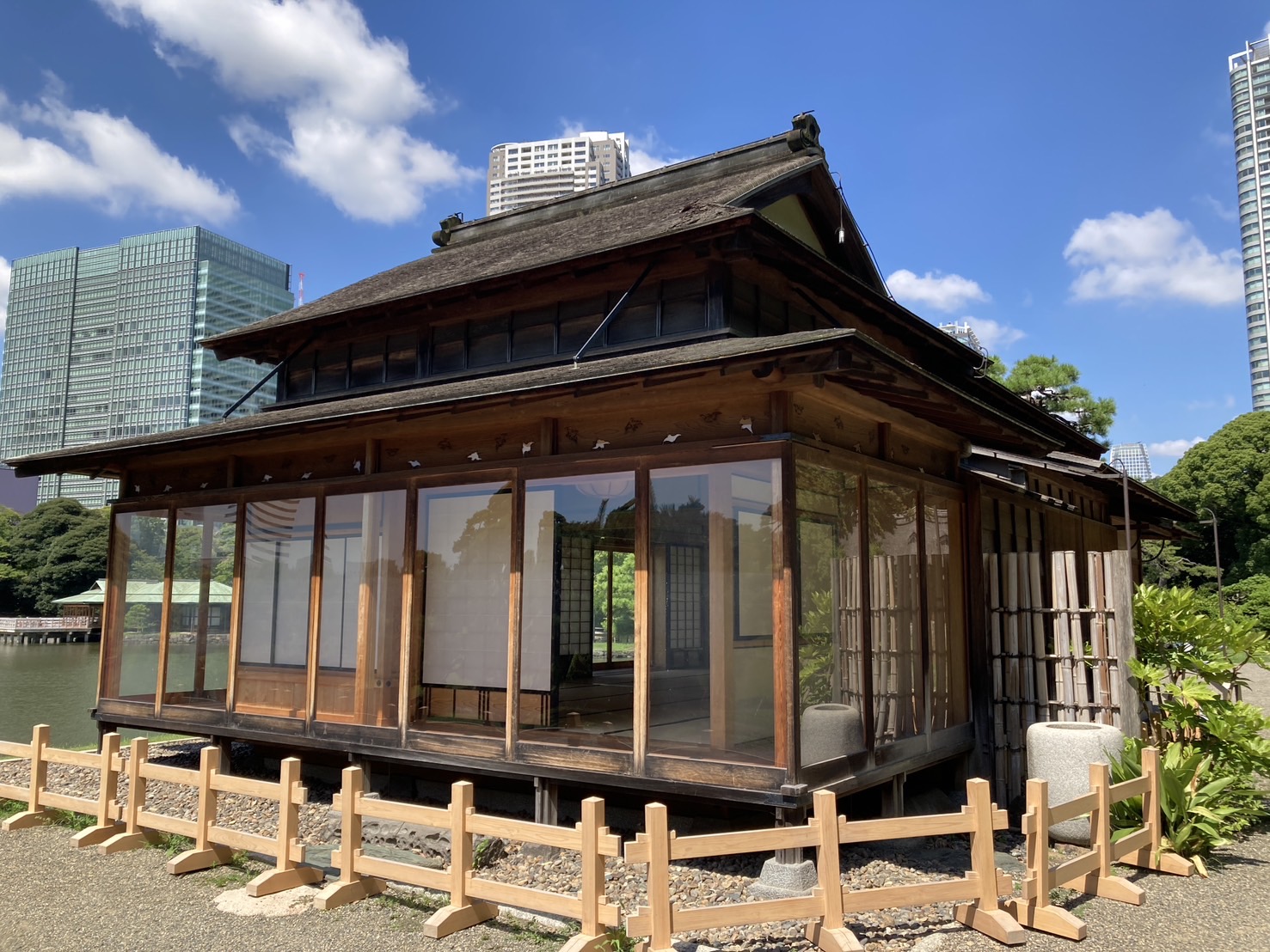 「建築探訪6」浜離宮庭園の茶室