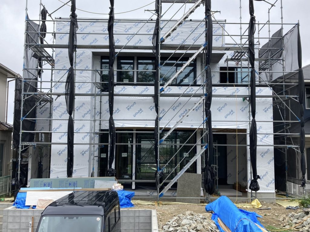 ハウスイズム　モデルハウス　工事中①